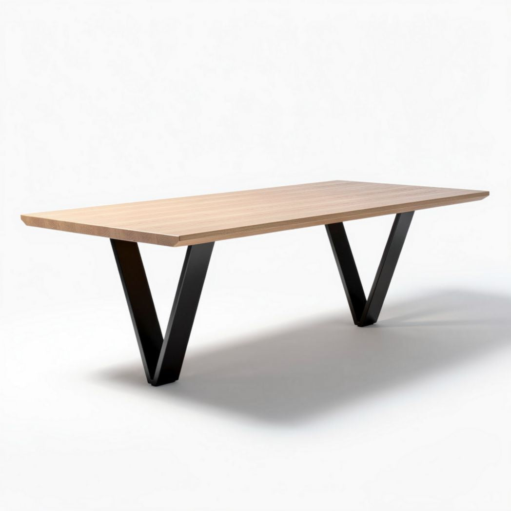 Eettafel van massief hout met zwart metalen poten 200 x 100 x 75cm
